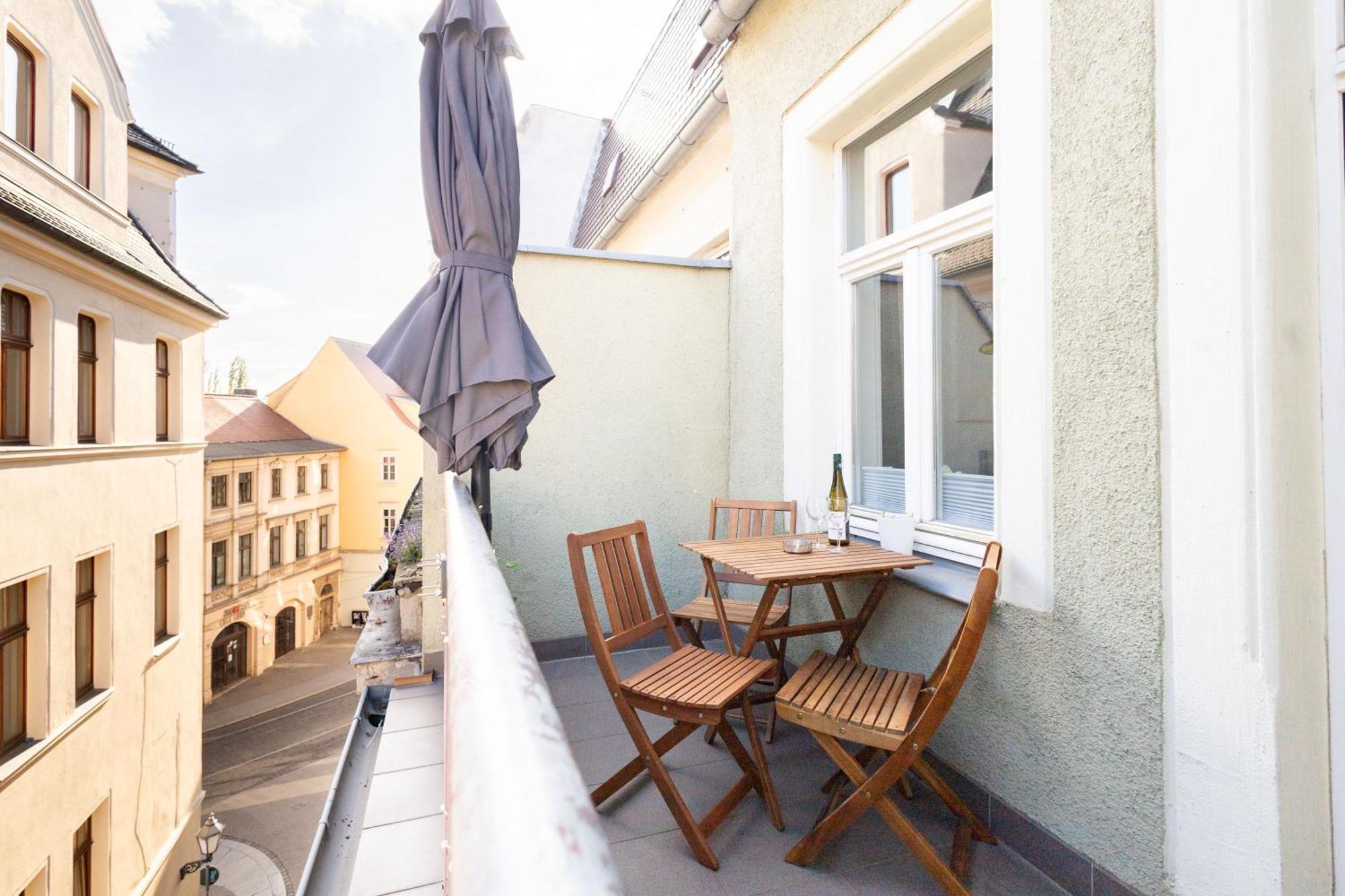 Ko-Living - Händel Stube - Altstadt - zentral - 3ZKB - 6P Halle  Exterior foto