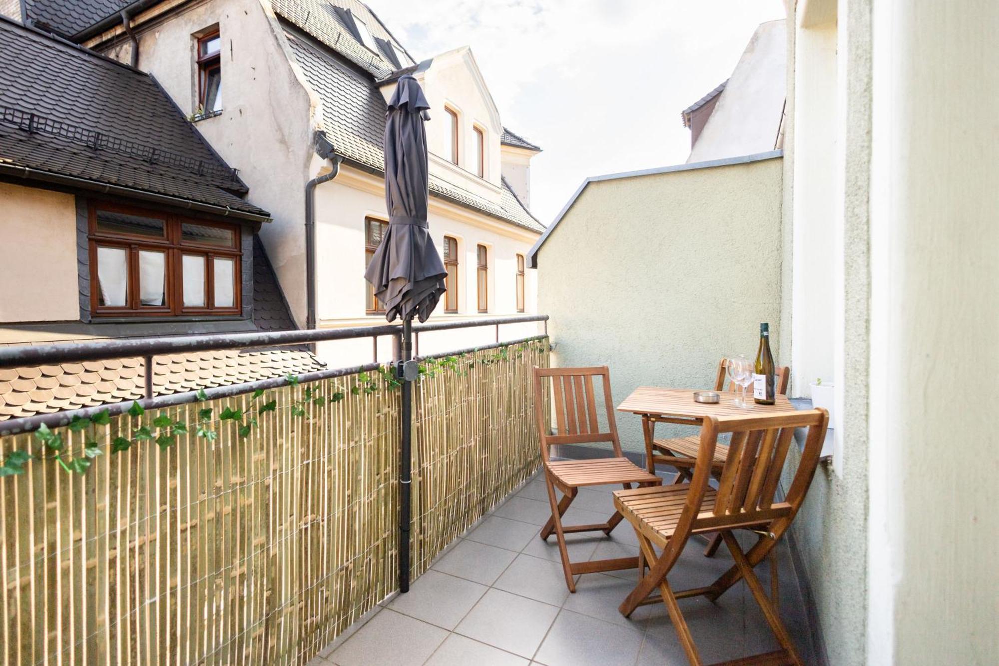 Ko-Living - Händel Stube - Altstadt - zentral - 3ZKB - 6P Halle  Exterior foto